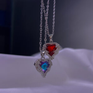 گردنبند استیل رنگ ثابت طرح قلب با نگین الماسی قرمز براق و مدل مولتی‌کالر - کد NK-52